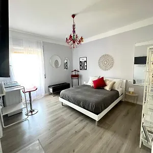 matilda-guesthouse-trastevere-8-posti-letto.it-romehotels.com/